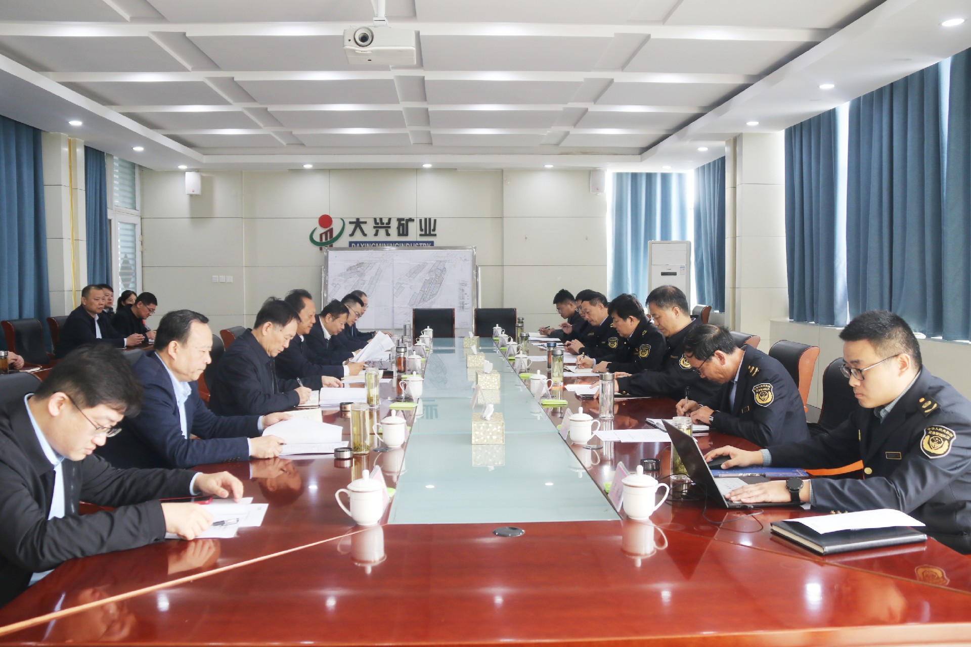 井健到大興礦業公司督導檢查安全生產工作